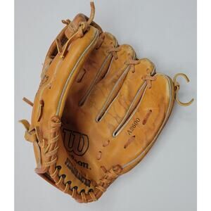 Wilson Fieldmaster Baseball Glove A2600 Cowhide Grip-Tite Pocket RHT 11"